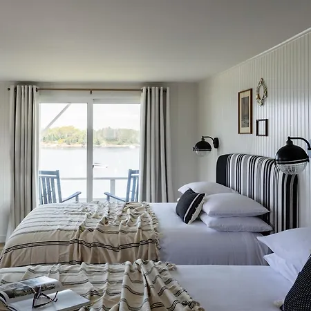 Bluebird Ocean Point Inn Esterno foto