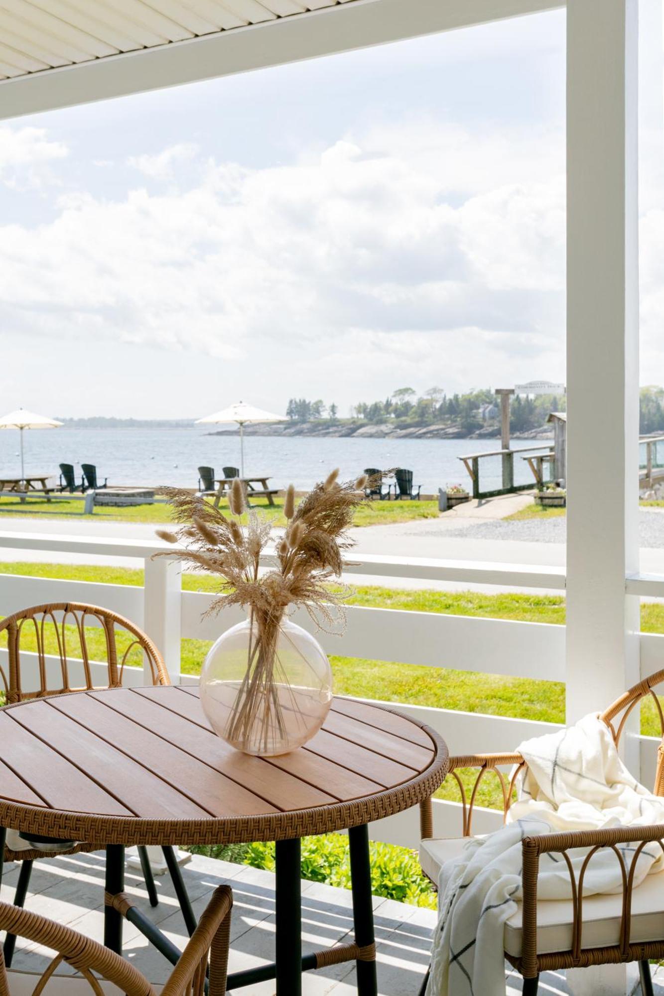 Bluebird Inn 4*
